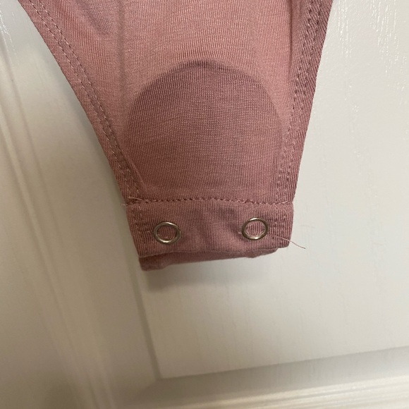 Dusty Pink Long Sleeve Bodysuit - Picture 8 of 9